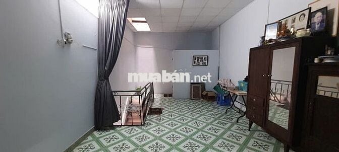 Cần bán nhà hẻm xe tải, kiên cố, đường Trường Chinh, an ninh. lịch sự.