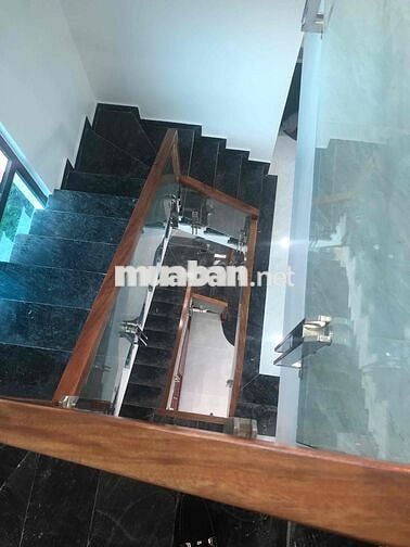 CẦN BÁN NGÔI NHÀ 3 TẦNG XÂY ĐỘC LẬP CÓ GARA OTO TẠI ĐỒNG HOÀ KIẾN AN