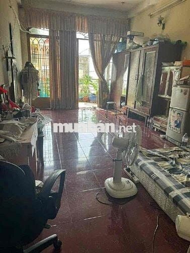 Mặt tiền 4 tầng Chợ Lớn (4m x 20m)khu vip kinh doanh cho thuê tốt