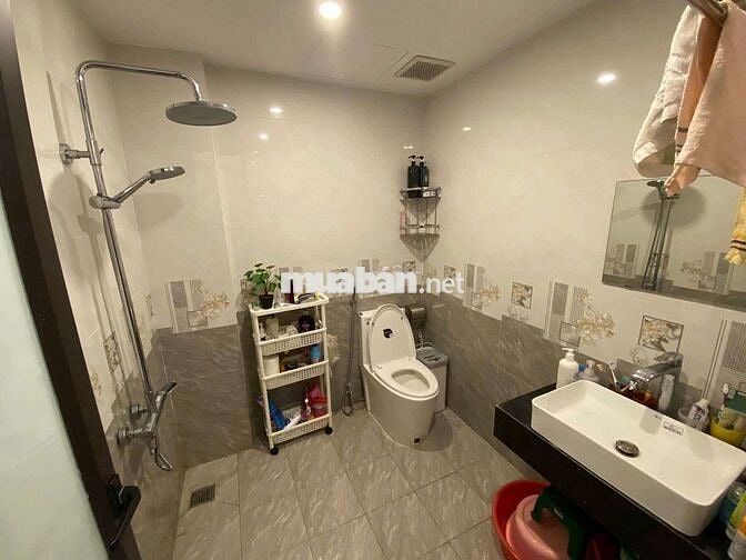 CHO THUÊ NHÀ NGÕ 34 TRUNG KÍNH 5PN, ĐỦ ĐH,NL,GIƯỜNG TỦ IB ZL CÓ VIDEO