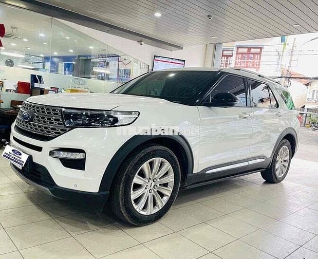 Explorer lướt chỉ 10.000km xe bán tại Hãng Ford