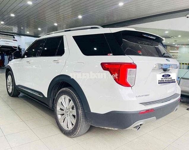 Explorer lướt chỉ 10.000km xe bán tại Hãng Ford