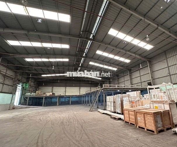 Kho đường xe cont diện tích 700m2 cần cho thuê ở Đường Nguyễn Bình