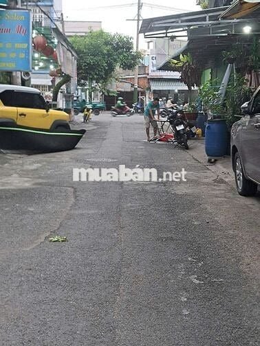 Bán nền đất đường Trần Hưng Đạo gần chợ Dĩ An sổ riêng tiện ở và KD