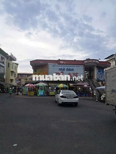 Bán nền đất đường Trần Hưng Đạo gần chợ Dĩ An sổ riêng tiện ở và KD