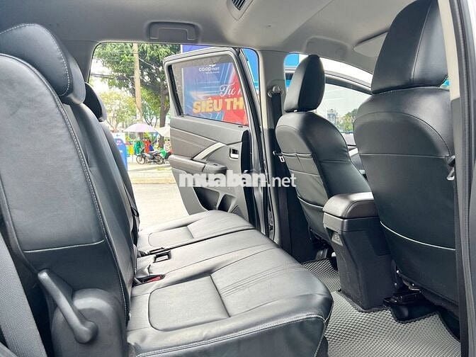 Bán Mitsubishi Xpander Premium 2024 Bạc Máy Zin