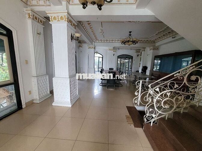 MB KD VITRI QUÁN CÀ PHÊ  KẾT HỢP VP CÔNG TY 3LẦU TRỐNG SUỐT GIÁPGÒ VẤP