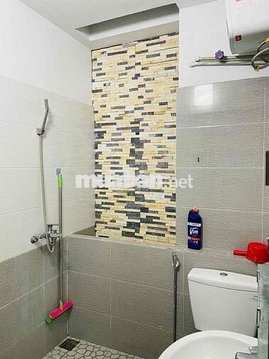 PHÒNG Ở MỚI TINH HIỆN ĐẠI GIÁ CẢ HỢP LÝ PHỐ BỒ ĐỀ