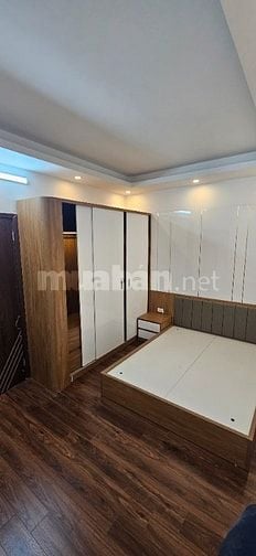 Bán Nhà Phố Trần Khát Chân quận Hai Bà Trưng 55m 5 Tầng Mặt Tiền 5.1m 