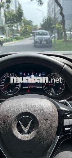 VinFast Lux A2.0 2022 Premium - 55000 km