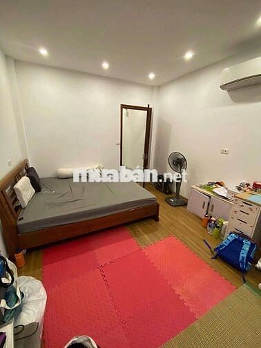 CHO THUÊ NHÀ NGÕ 34 TRUNG KÍNH 5PN, ĐỦ ĐH,NL,GIƯỜNG TỦ IB ZL CÓ VIDEO