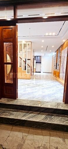 Bán Nhà Phố Trần Khát Chân quận Hai Bà Trưng 55m 5 Tầng Mặt Tiền 5.1m 