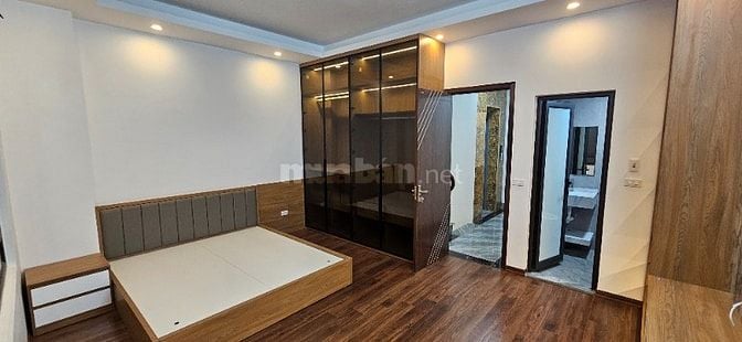 Bán Nhà Phố Trần Khát Chân quận Hai Bà Trưng 55m 5 Tầng Mặt Tiền 5.1m 