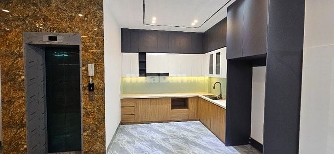 Bán Nhà Phố Trần Khát Chân quận Hai Bà Trưng 55m 5 Tầng Mặt Tiền 5.1m 