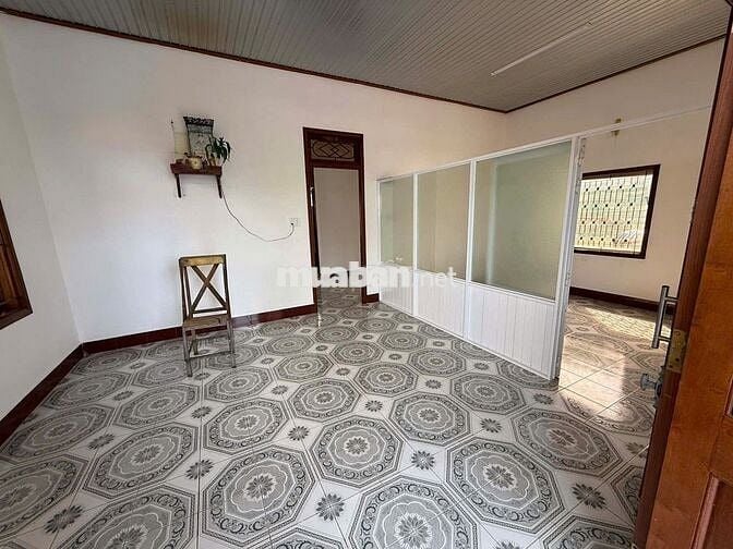 Bán biệt thự mặt Tiền Trần Phú TP BMT, Dt:210m2 SHR Sang Tên. Giá 12Tx