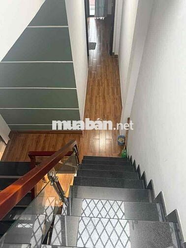 BÁN NHÀ BÌNH TÂN NGANG LỚN 5x20 - 3TẦNG - HẺM XE HƠI - SÁT BÊN AEON TÂ