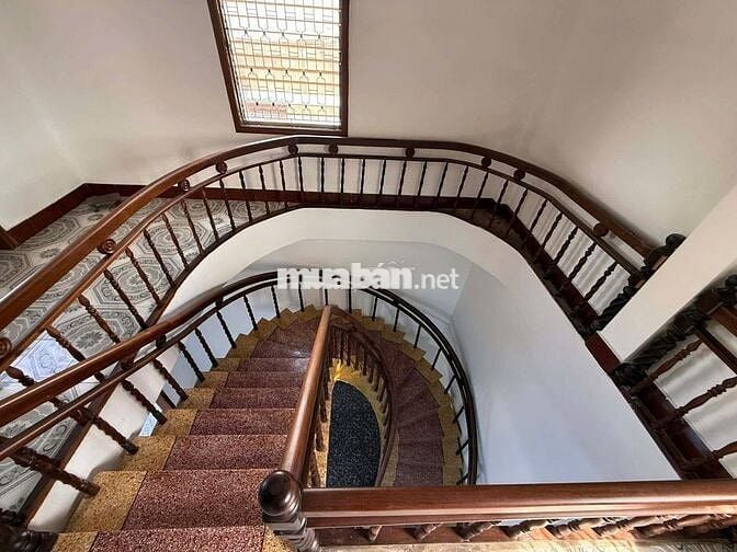 Bán biệt thự mặt Tiền Trần Phú TP BMT, Dt:210m2 SHR Sang Tên. Giá 12Tx