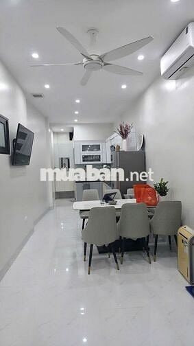 Hiếm! Hơn 12 tỷ Hai Bà Trưng 60m² MT 4.2m 10m ô tô tiện ích ngập tràn