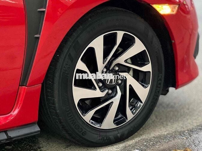 Honda Civic 2018 1.8 E - 67000 km