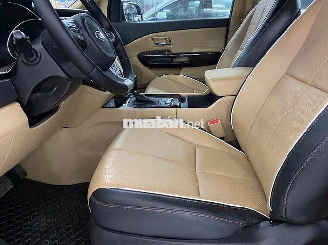 Kia Sedona 2018 2.2 DATH - 90000 km