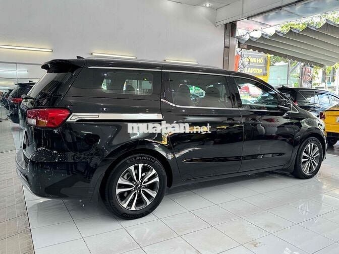 Kia Sedona 2018 2.2 DATH - 90000 km