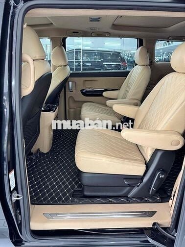 Kia Sedona 2018 2.2 DATH - 90000 km