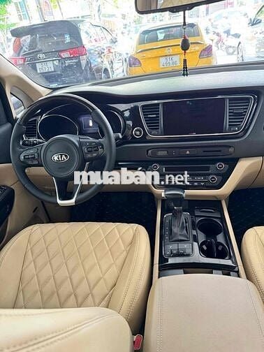Kia Sedona 2018 2.2 DATH - 90000 km