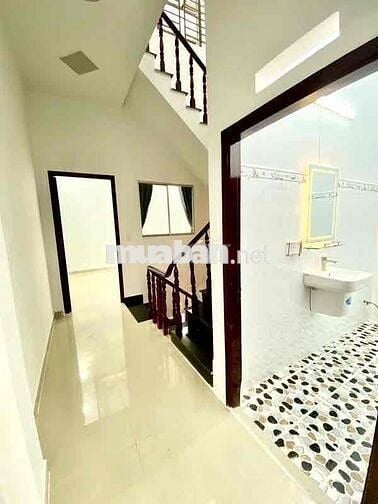 NHÀ ĐẸP QUẬN 12 HẺM 6M XE HƠI SÁT MẶT TIỀN LÊ VĂN KHƯƠNG GIÁ SIÊU RẺ