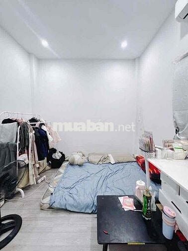 Cho thuê nhà mới - 2 tầng - 2 phòng ngủ - Tôn Thất Thuyết Q4.