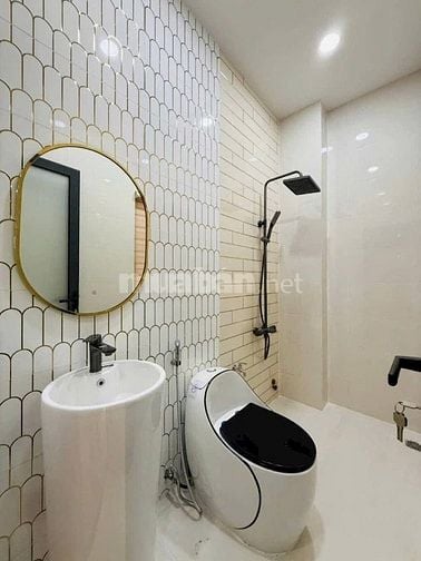 Bán gấp nhà hẻm 6m Tô Hiến Thành - Đang sẳn HĐ thuê 7tr - Giá chỉ 2tỷ7