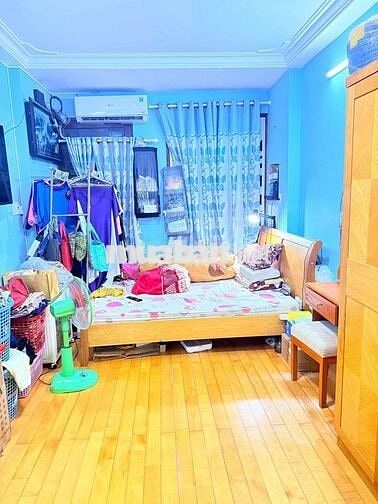 Nhà công viên Lê Thị Riêng, tân bình xe hơi đậu trong nhà 4 tầng