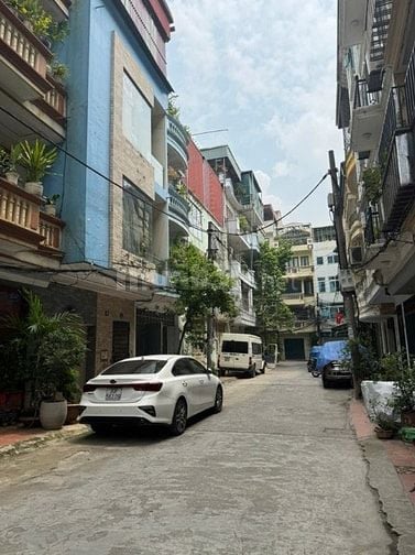 Phố Tân Ấp – Ba Đình – Ô Tô Tránh – 61 M – 5 T – MT 5 M – Giá 19.5 Tỷ.