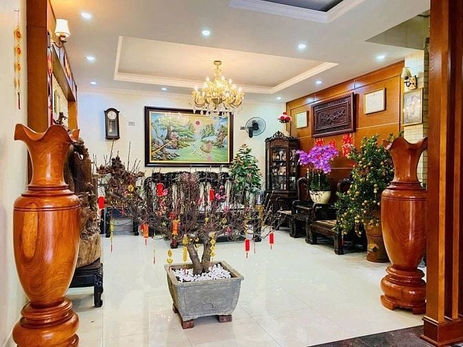 Phố Tân Ấp – Ba Đình – Ô Tô Tránh – 61 M – 5 T – MT 5 M – Giá 19.5 Tỷ.