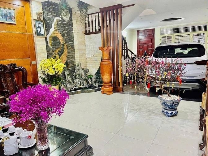 Phố Tân Ấp – Ba Đình – Ô Tô Tránh – 61 M – 5 T – MT 5 M – Giá 19.5 Tỷ.