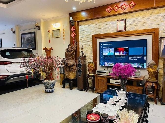 Phố Tân Ấp – Ba Đình – Ô Tô Tránh – 61 M – 5 T – MT 5 M – Giá 19.5 Tỷ.