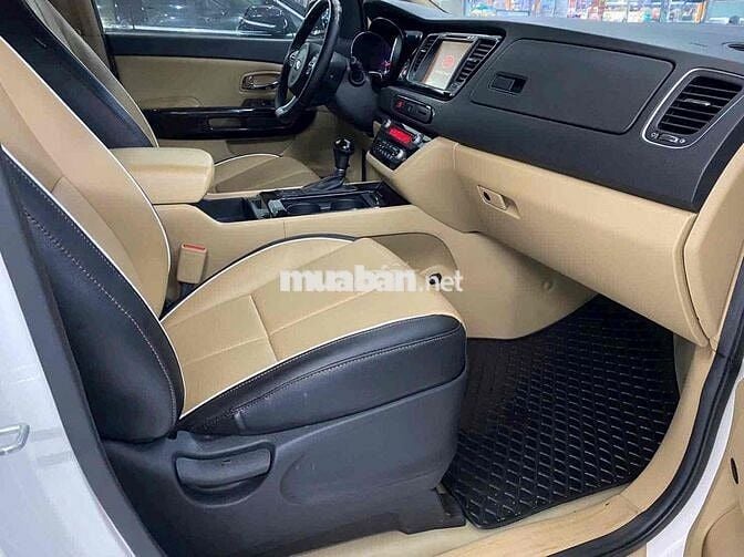 Kia Sedona 2018 2.2 DATH - 90000 km