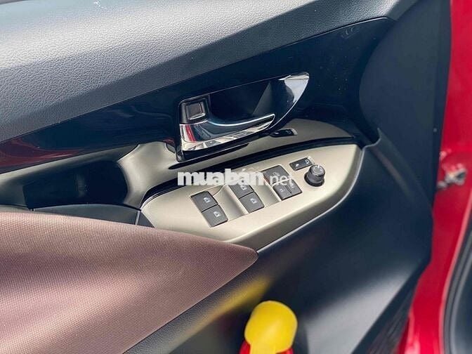 Toyota Innova Venturer 2020 2.0G - 34000 km