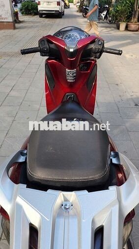 Xe Tay Ga SH 125 CBS 2018 màu đỏ