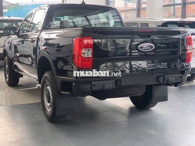 Ford Ranger 4x4 MT 4x4 AT xe sẵn đủ màu giao ngay