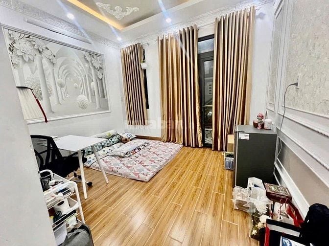 CHÍNH CHỦ 8Ỷ350, HD THUÊ 5 NĂM THU NHẬP 25 TRIỆU/ THÁNG ĐƯỜNG 6M SHR 