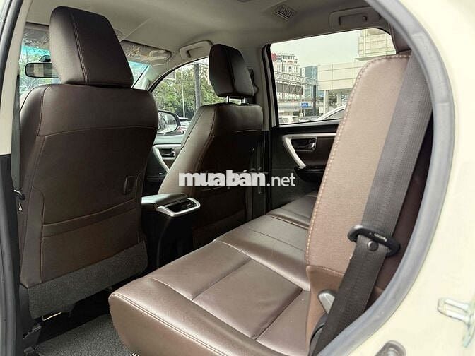 Fortuner 2018 - Xăng - 1 Cầu Cực đẹp - Xe Tại Hãng