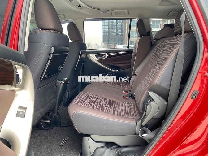 Toyota Innova Venturer 2020 2.0G - 34000 km