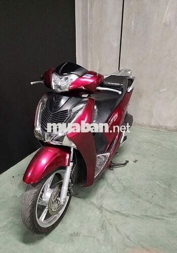 Xe Tay Ga SH 125 CBS 2018 màu đỏ