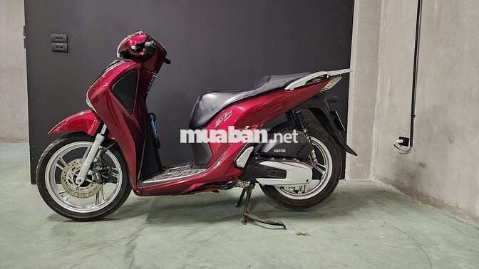 Xe Tay Ga SH 125 CBS 2018 màu đỏ