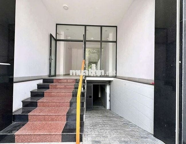 Cho thuê MB MT Chu Văn An Bình Thạnh –4.5x25m, có phòng ở lại–giá 25tr