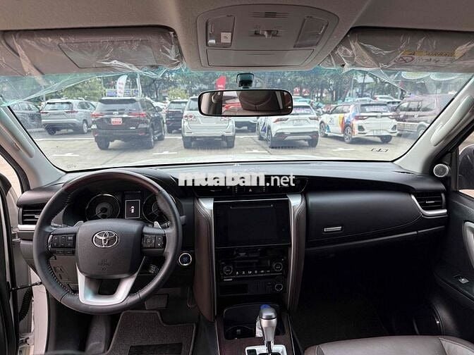 Fortuner 2018 - Xăng - 1 Cầu Cực đẹp - Xe Tại Hãng