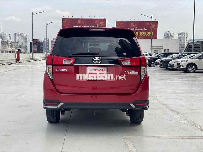 Toyota Innova Venturer 2020 2.0G - 34000 km