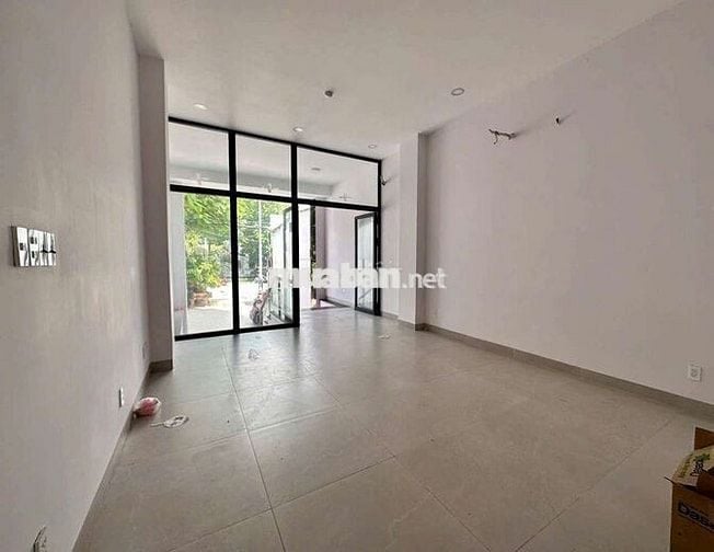 Cho thuê MB MT Chu Văn An Bình Thạnh –4.5x25m, có phòng ở lại–giá 25tr