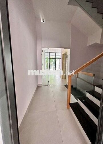 Cho thuê MB MT Chu Văn An Bình Thạnh –4.5x25m, có phòng ở lại–giá 25tr