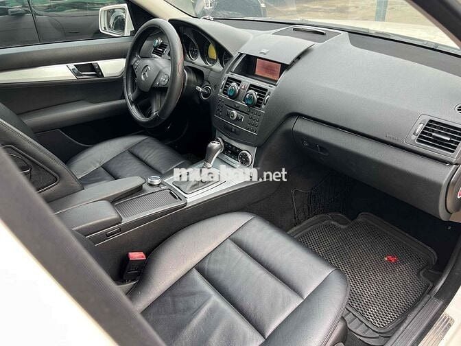 Mercedes-Benz C200 2010 Trắng